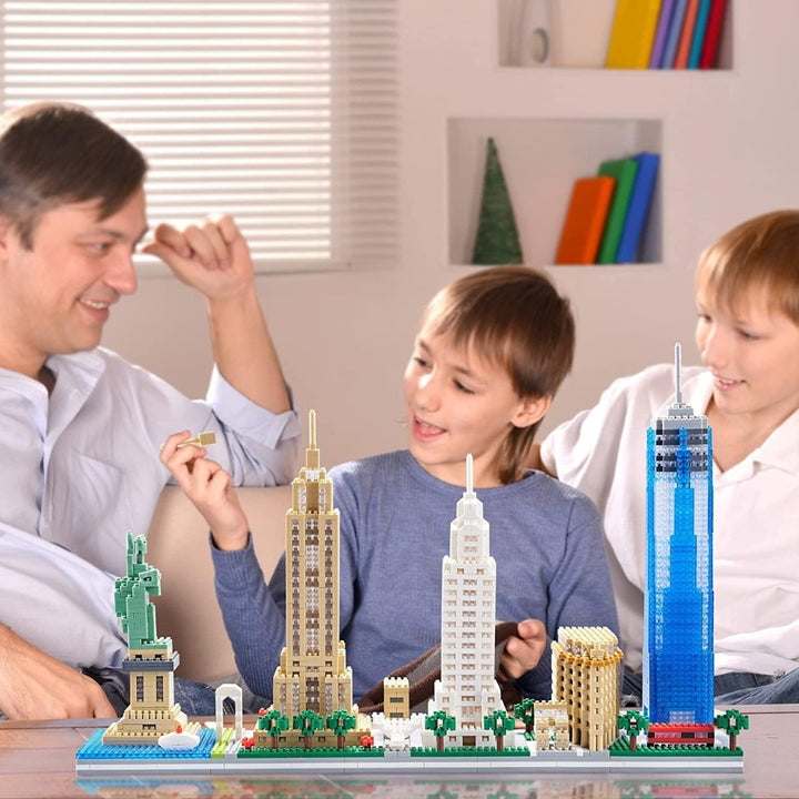 Architecture New York City Skyline Model Kit – 4500+ Pcs - AKT - 32087 - Planet Junior
