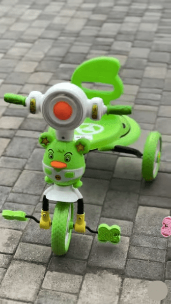 Classic Three - Wheel Kids Tricycle For Fun Rides - BLL - T - 657C - Planet Junior