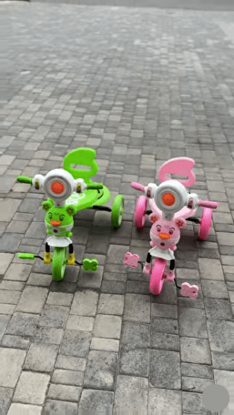 Classic Three - Wheel Kids Tricycle For Fun Rides - BLL - T - 657C - Planet Junior