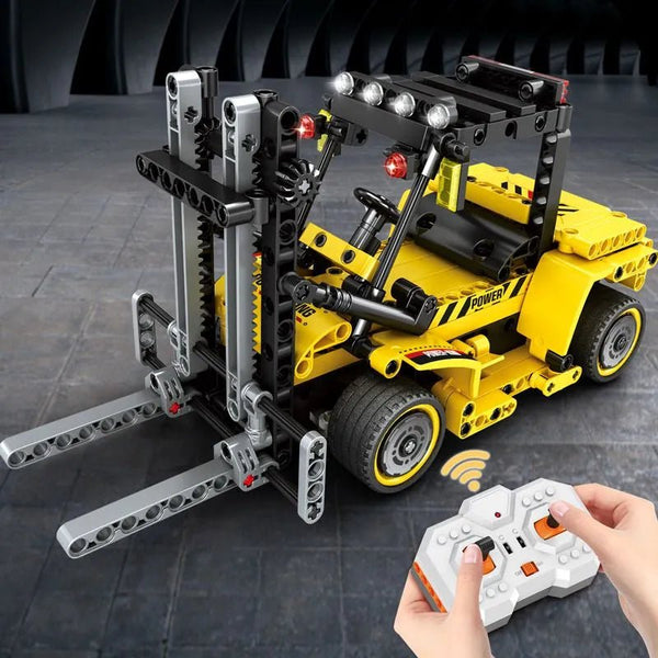 DIY Lego Remote Control Construction Engineering Forklift – City Vehicle Building Block Kit | 326 Pcs - AKT-8710 - Planet Junior