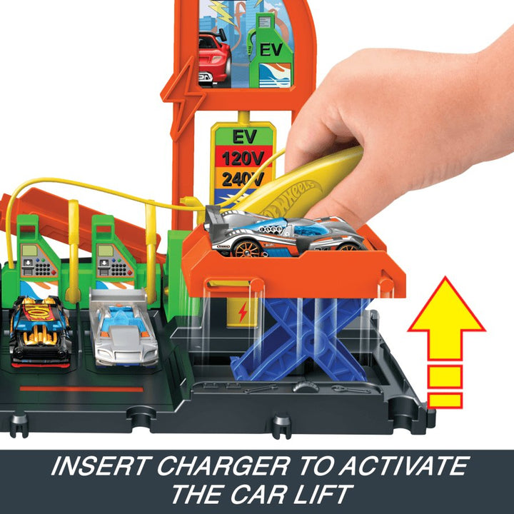 Hot Wheels City Super Recharge Fuel Station with 1:64 Scale Car - HTN79 - Planet Junior