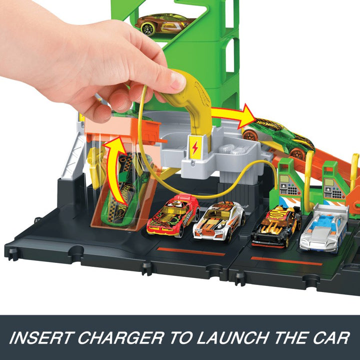 Hot Wheels City Super Recharge Fuel Station with 1:64 Scale Car - HTN79 - Planet Junior