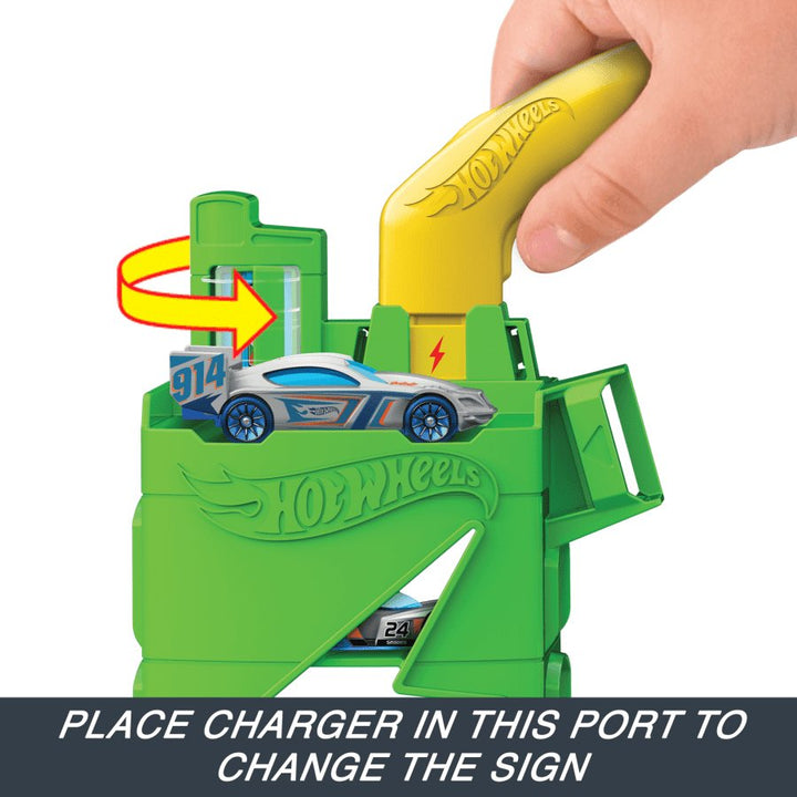 Hot Wheels City Super Recharge Fuel Station with 1:64 Scale Car - HTN79 - Planet Junior