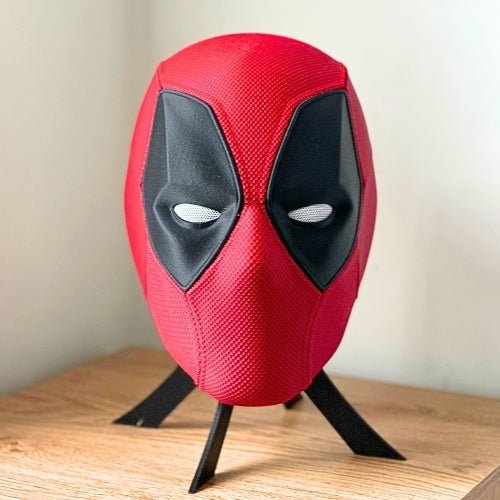 Original Remote Control Deadpool Face Mask with Eye Blink Action - AKT - D668 - 1 - Planet Junior