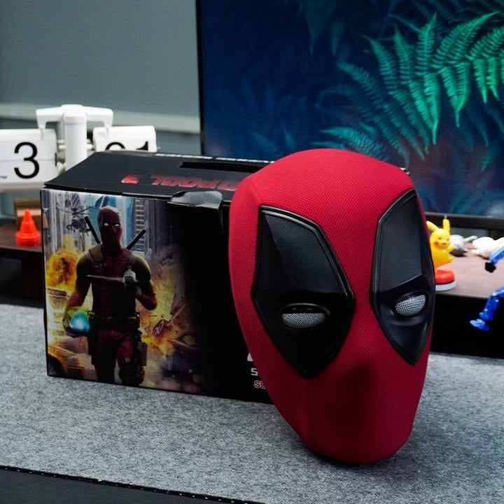 Original Remote Control Deadpool Face Mask with Eye Blink Action - AKT - D668 - 1 - Planet Junior