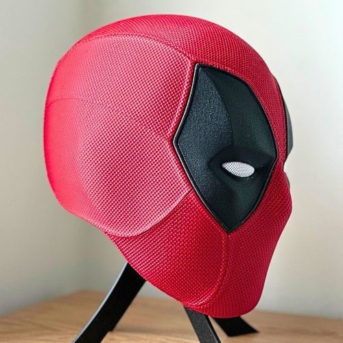 Original Remote Control Deadpool Face Mask with Eye Blink Action - AKT - D668 - 1 - Planet Junior