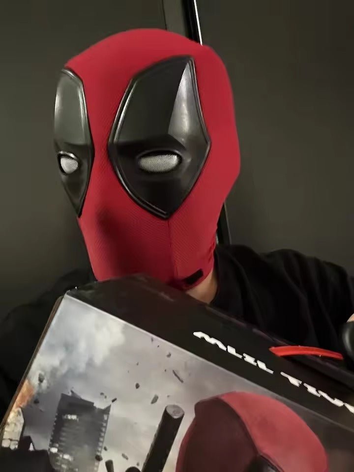 Original Remote Control Deadpool Face Mask with Eye Blink Action - AKT - D668 - 1 - Planet Junior