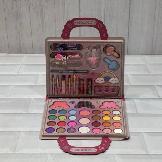 Pretty Princess Makeup Carry Case – Colorful, Cute & Full of Fun - SLT-LK28589 - Planet Junior