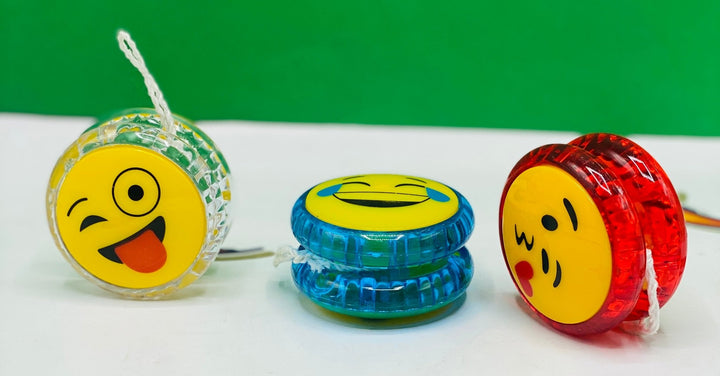 Plastic Smiley Yoyo for Kids - AT690 - Planet Junior